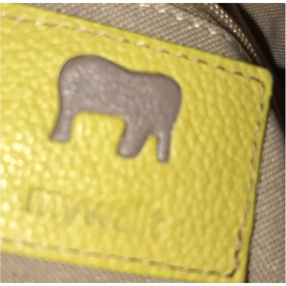 MyWalit Genuine Yellow Pebbled Leather Medium Tote Bag. Made in Italy. - Picture 7 of 8